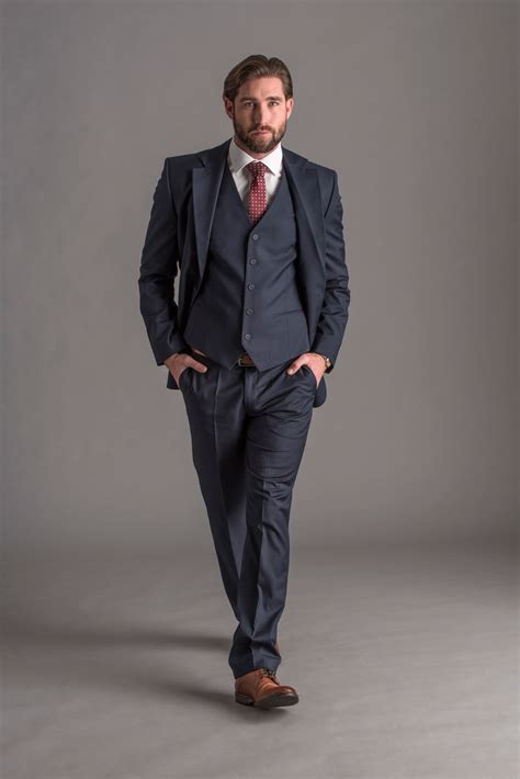 Férfi üzleti öltözet