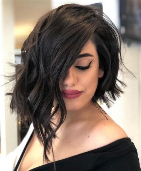 Asszimetrikus long-bob frizura