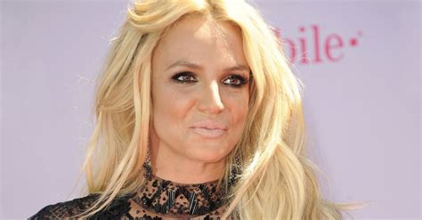 Britney Spears 2007-ben, amikor kopaszra borotválta a haját