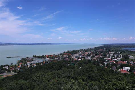 Balaton látképe a bulihajóról
