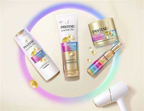Infografika: Mikelláris tisztítás mechanizmusa és Pantene Pro-V vitaminok hatása