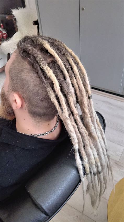 Rasztahaj különböző stílusokban