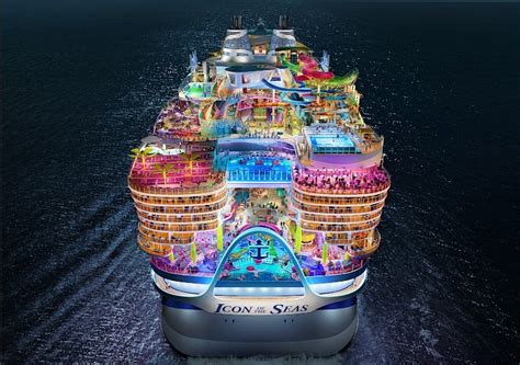 Az Allure of the Seas luxushajó