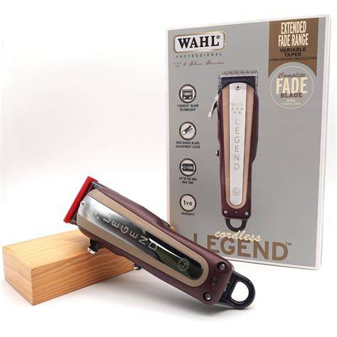 WAHL Legend Clipper: professzionális funkciók és kiegészítők infografika