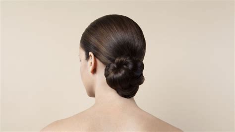 balerina konty frizura