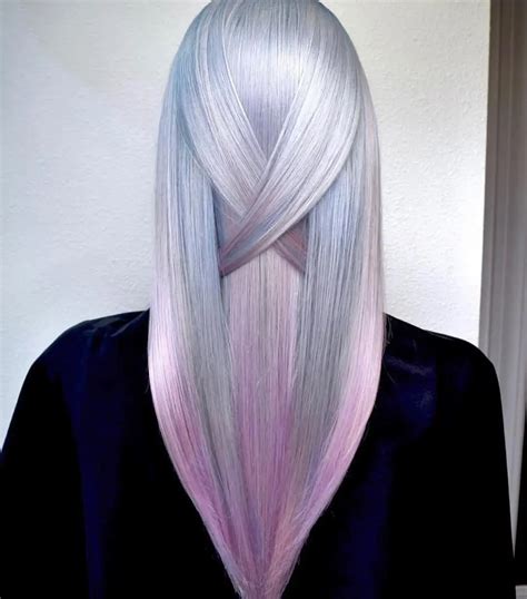 Különböző hajszínek pasztell árnyalatai